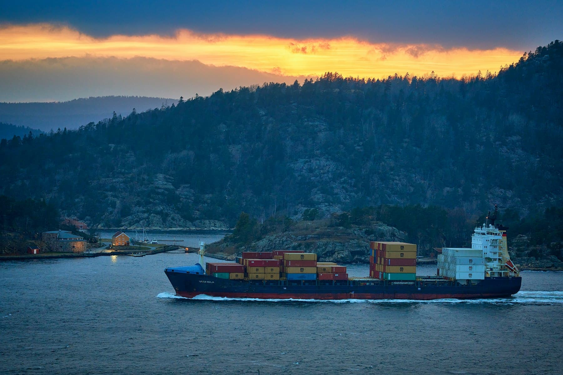 MV Golden Crest